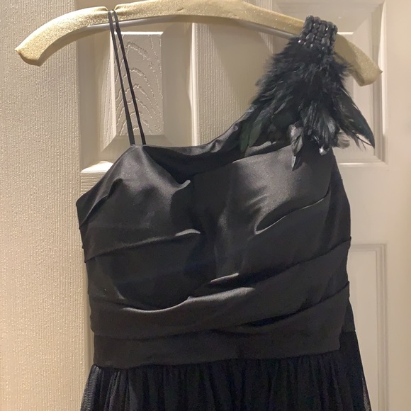Women size 6 AIDAN MATTOX black one shoulder Cocktail Dress w detailed shoulder - Picture 2 of 9